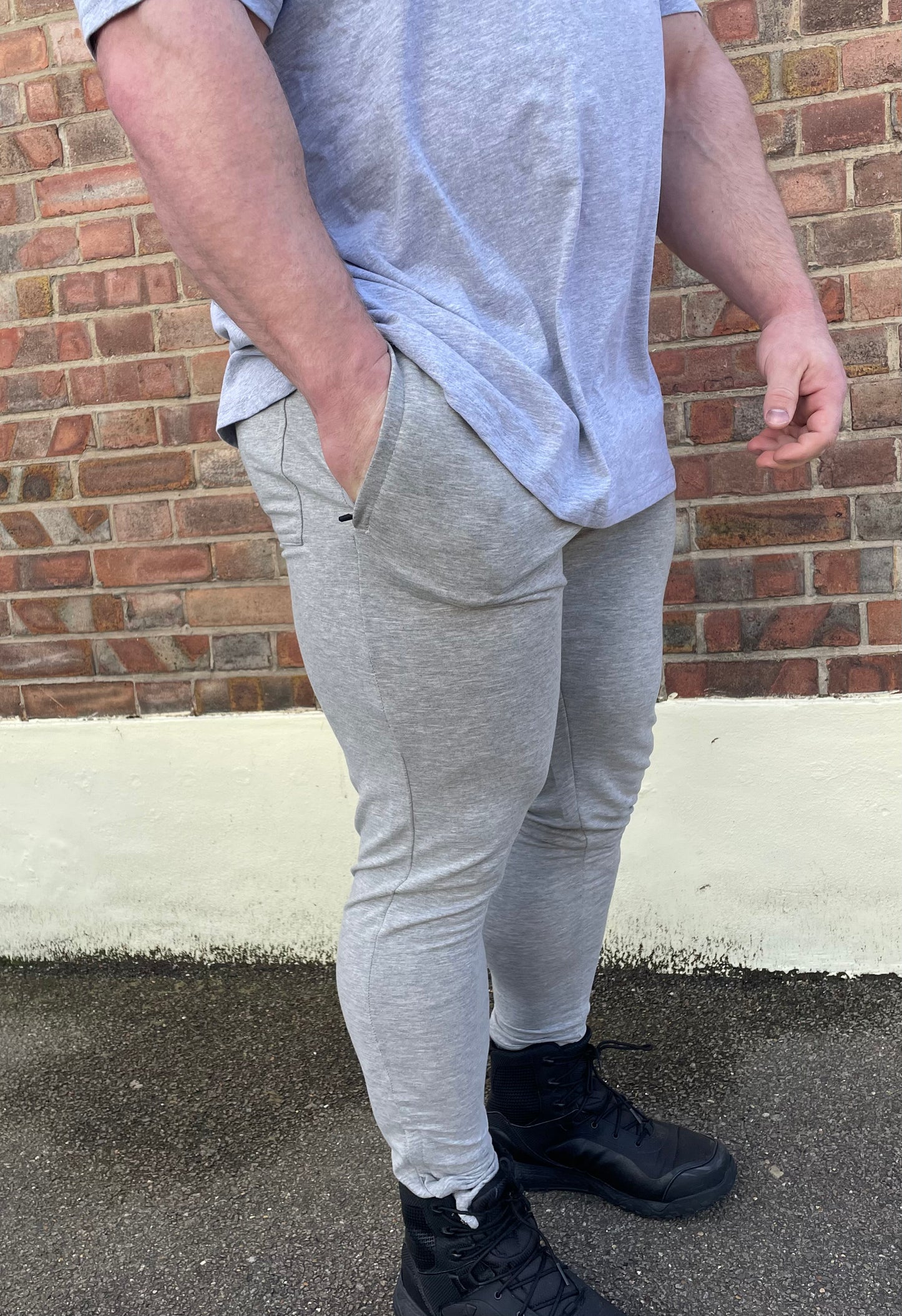 Joggers - Muscle Fit